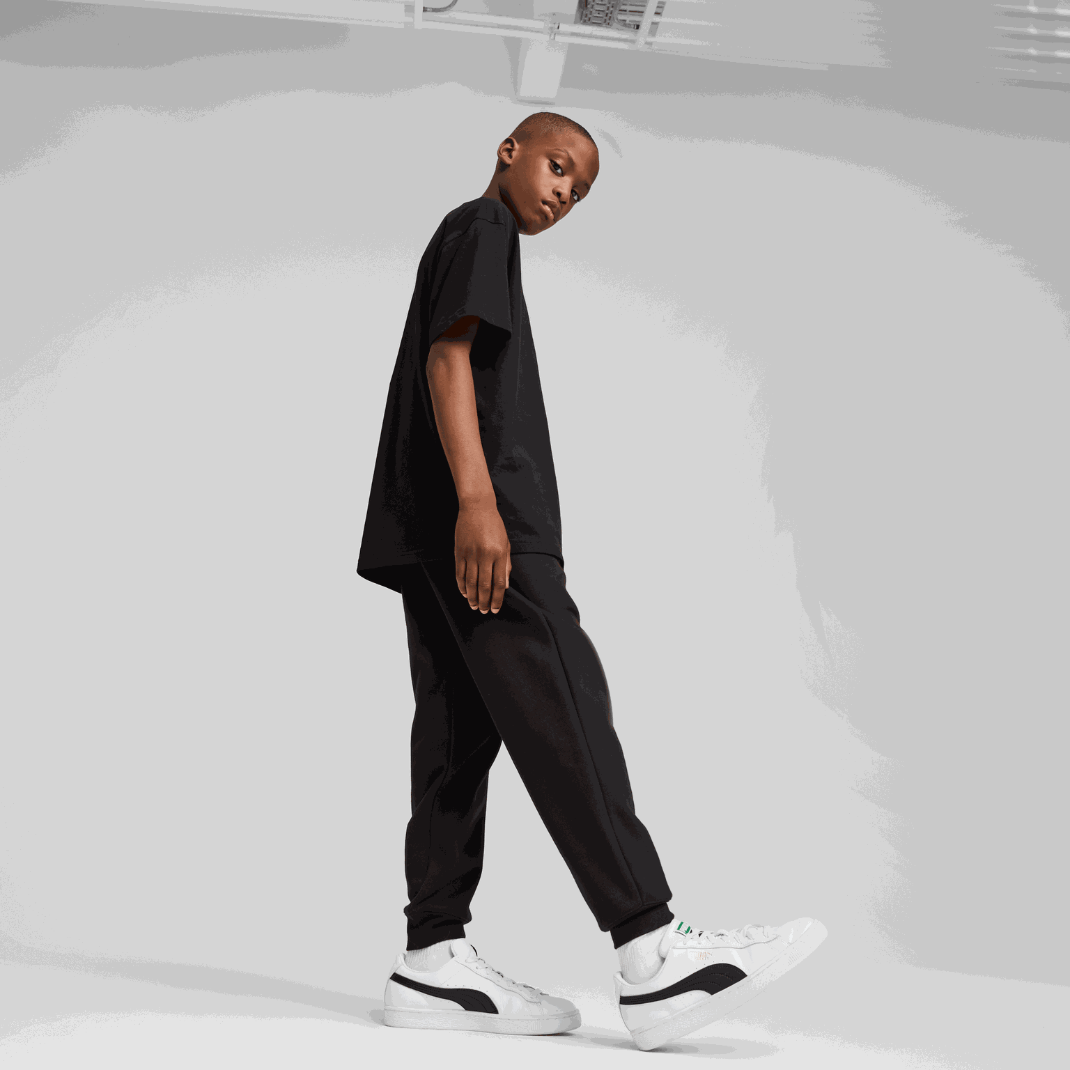 Essential No. 1 Logo Sweatpants FL B, nuorten collegehousut - full image 3