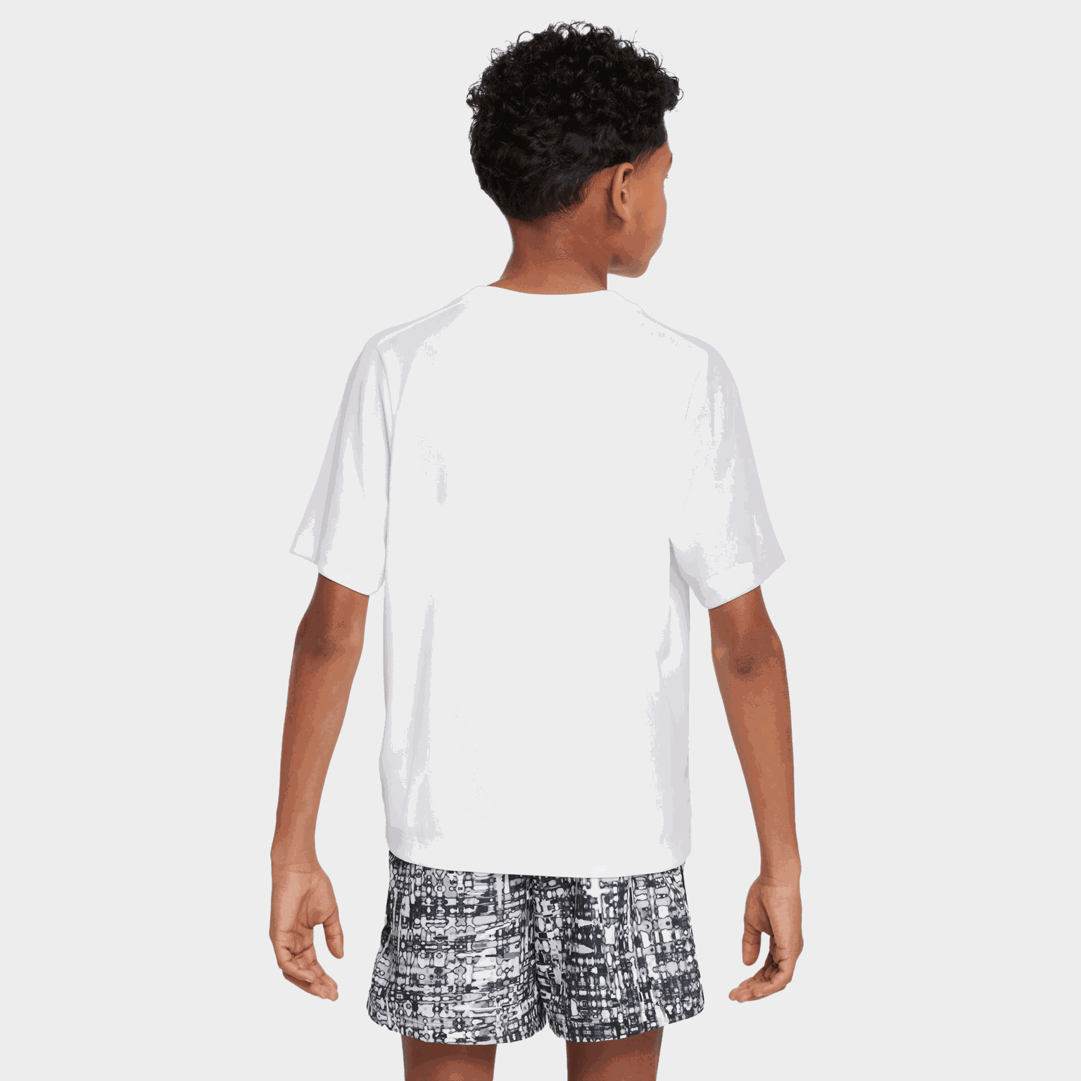 B Nk Df Multi Ss Top Gx Bold, lasten t-paita - full image 2