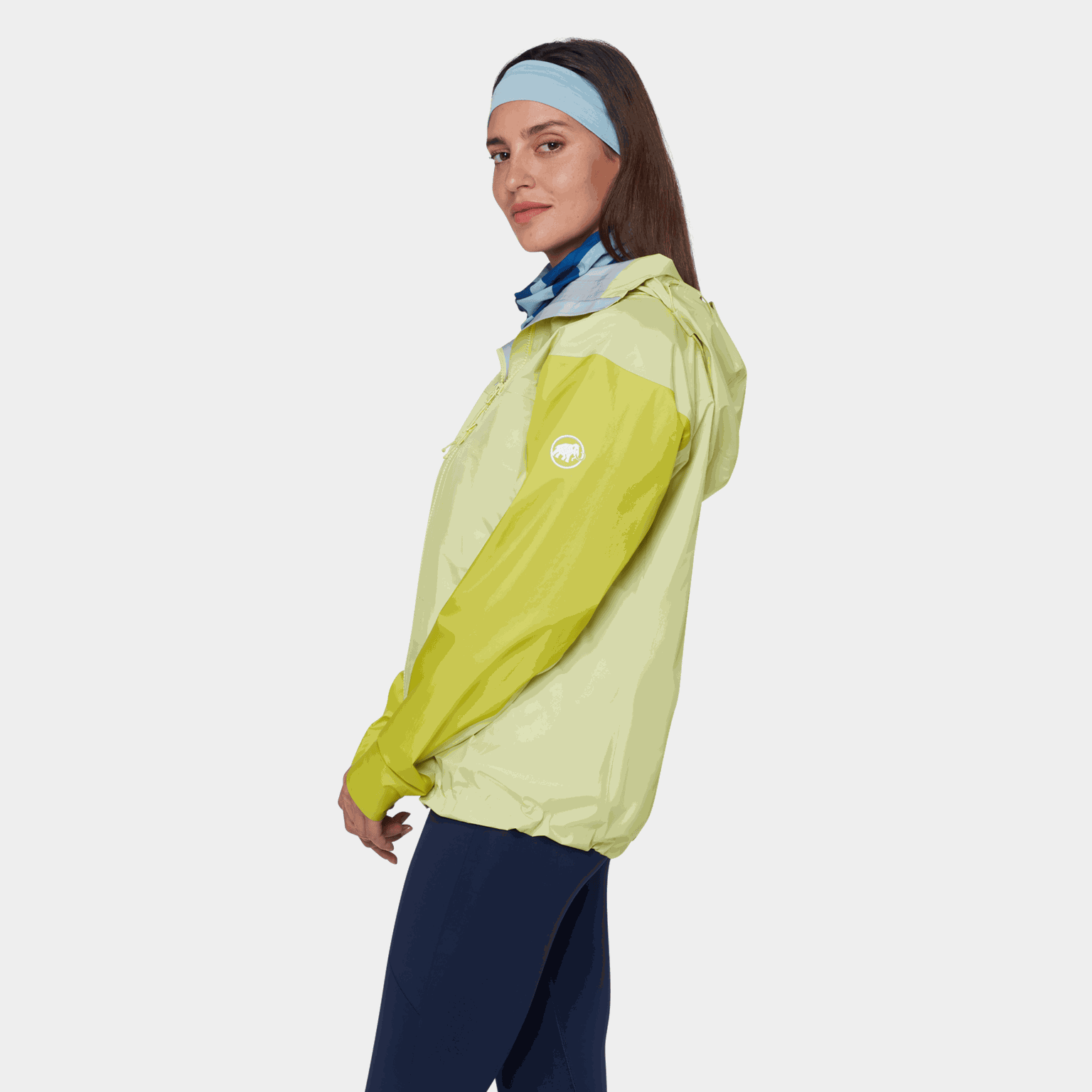 Taiss Light HS Hooded Jacket, naisten kuoritakki - full image 2