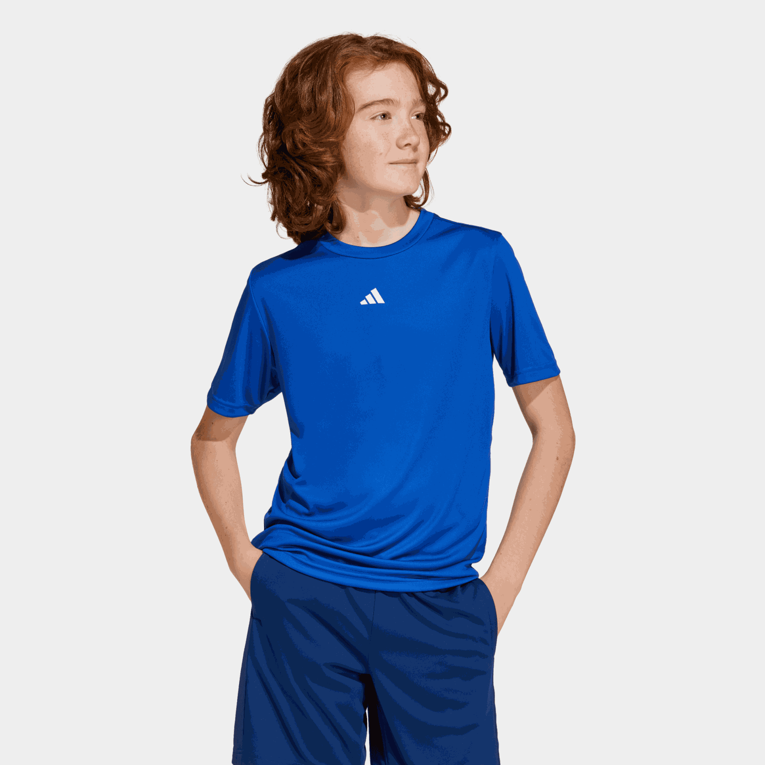 Train Essentials Logo Regular Fit T-Shirt, nuorten t-paita - full image 1