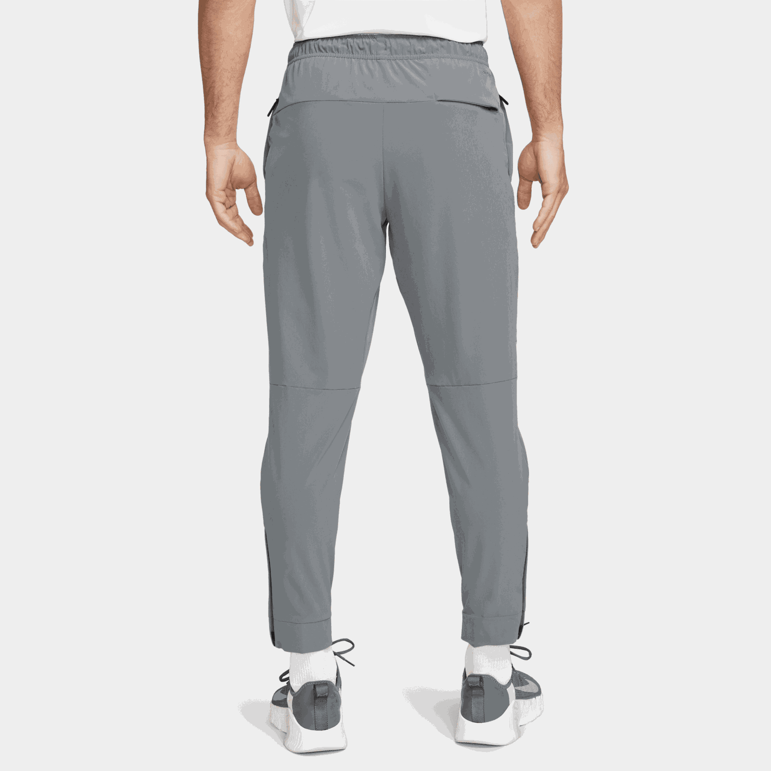 Dri-FIT Unlimited Pant Tapered, miesten treenihousut - full image 2