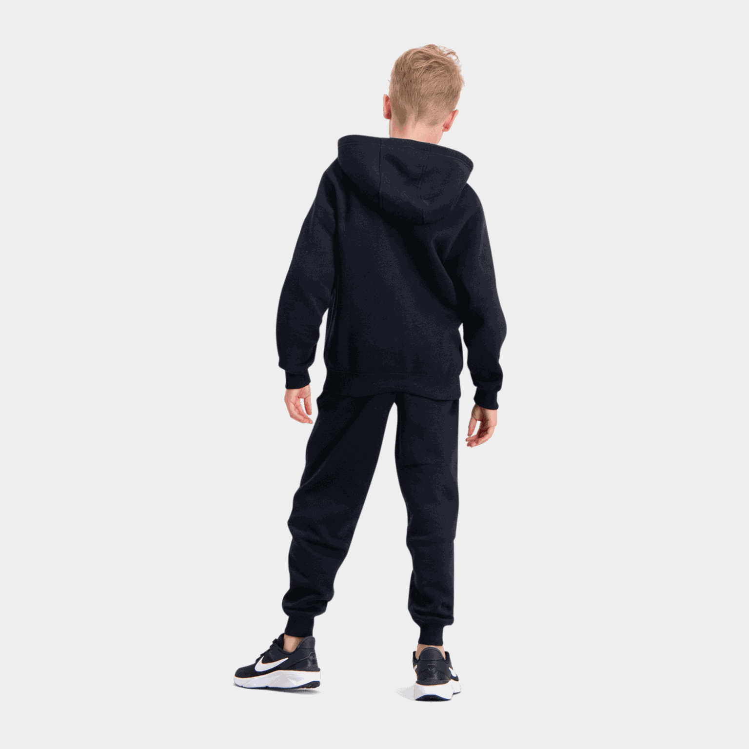 Sportswear Club Fleece, nuorten verryttelyasu - full image 2