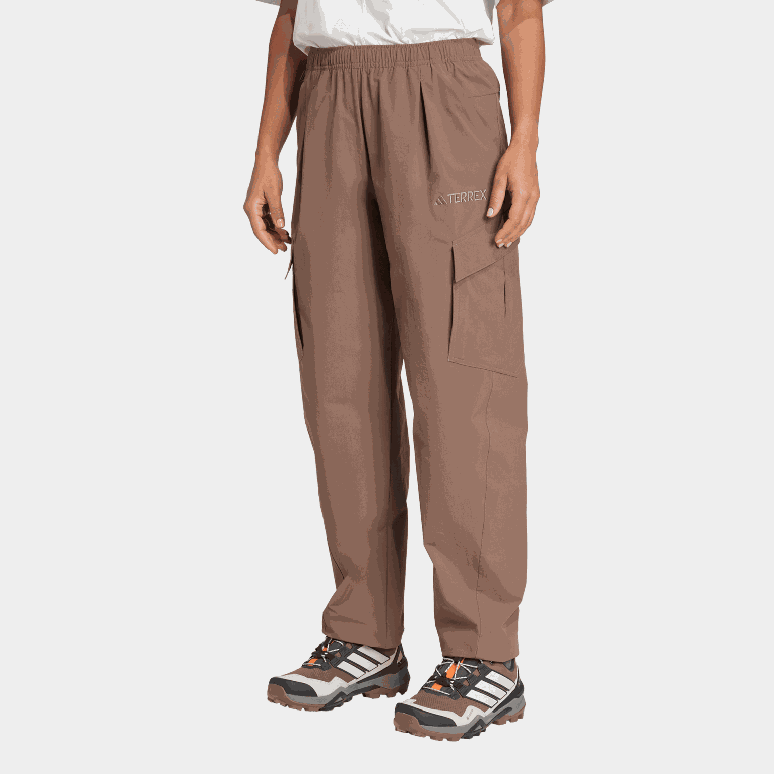 CARGO PANTS, Terrex Xploric Cargo Joggers, naisten vaellushousut - full image 1