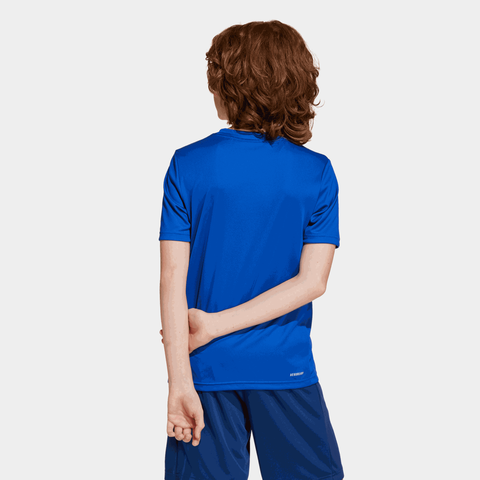 Train Essentials Logo Regular Fit T-Shirt, nuorten t-paita - full image 2
