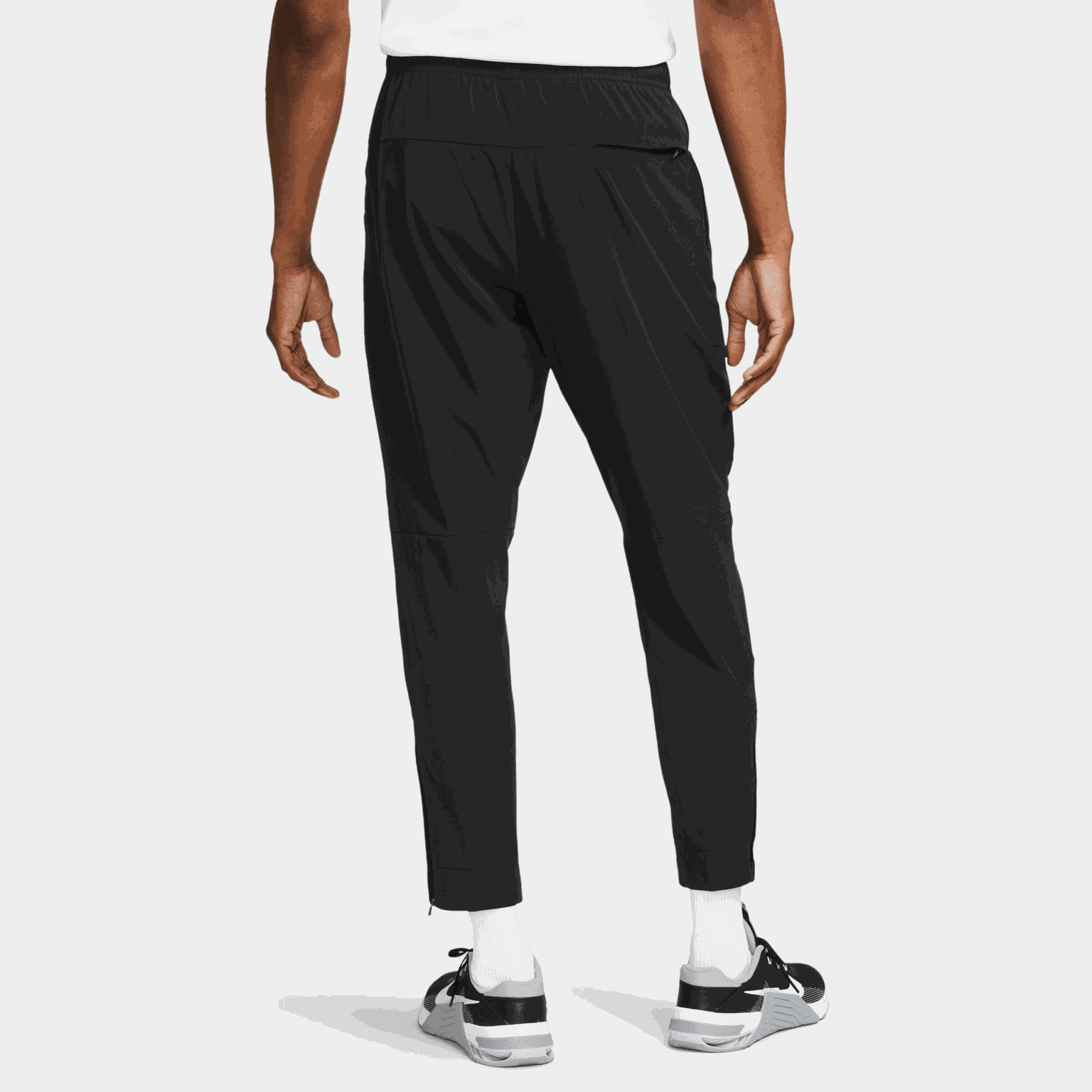 Dri-FIT Unlimited Pant Tapered, miesten treenihousut - full image 2