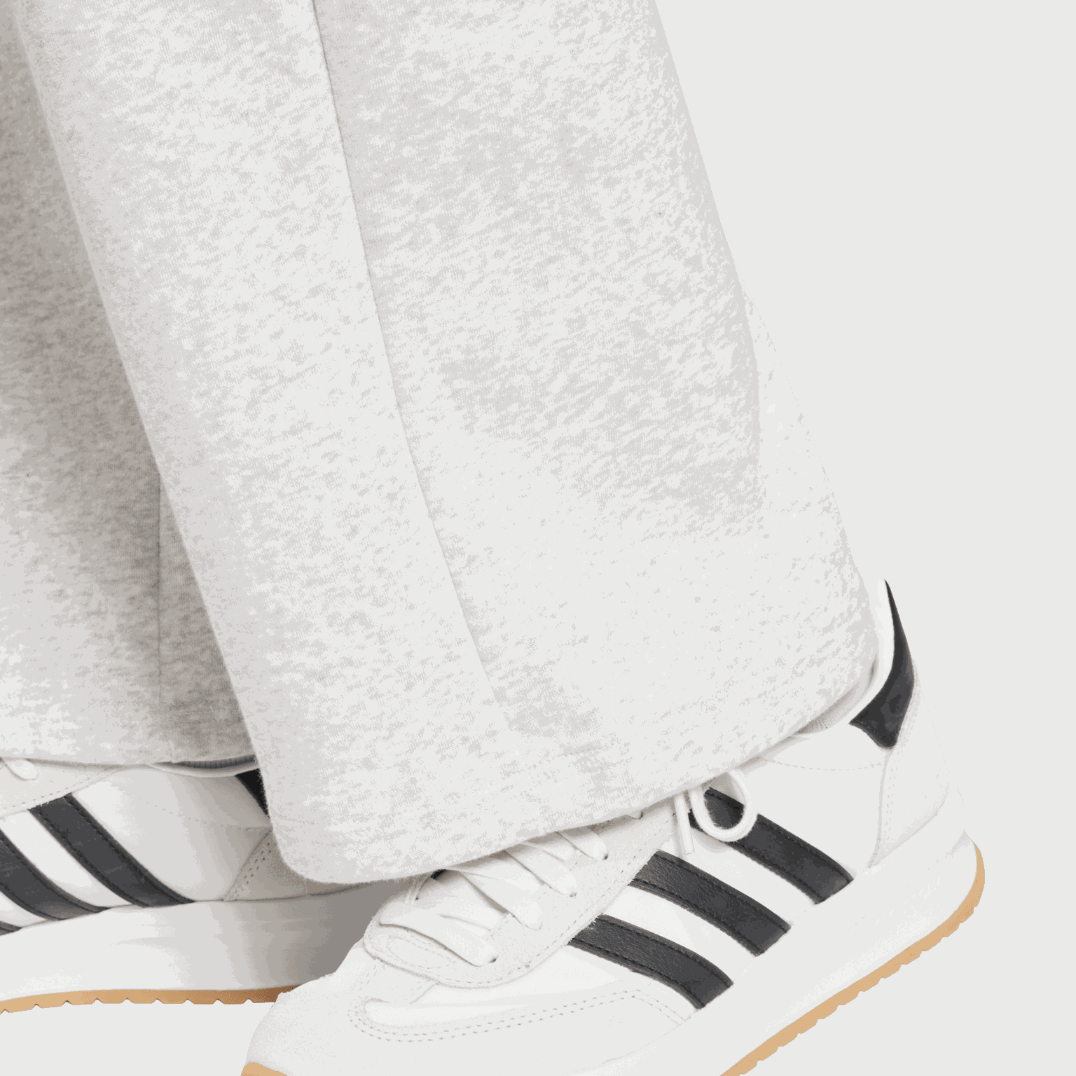 Essentials Small Logo Feel Cozy Open-Hem Joggers, naisten collegehousut - full image 4