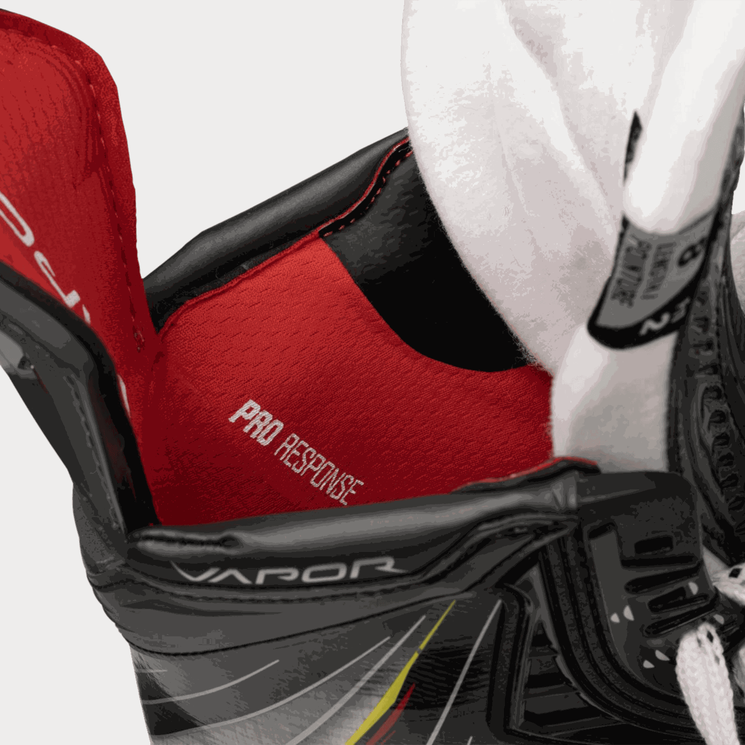 S25 Vapor FLYPRO Skate, aikuisten jääkiekkoluistimet 26/27 - full image 2