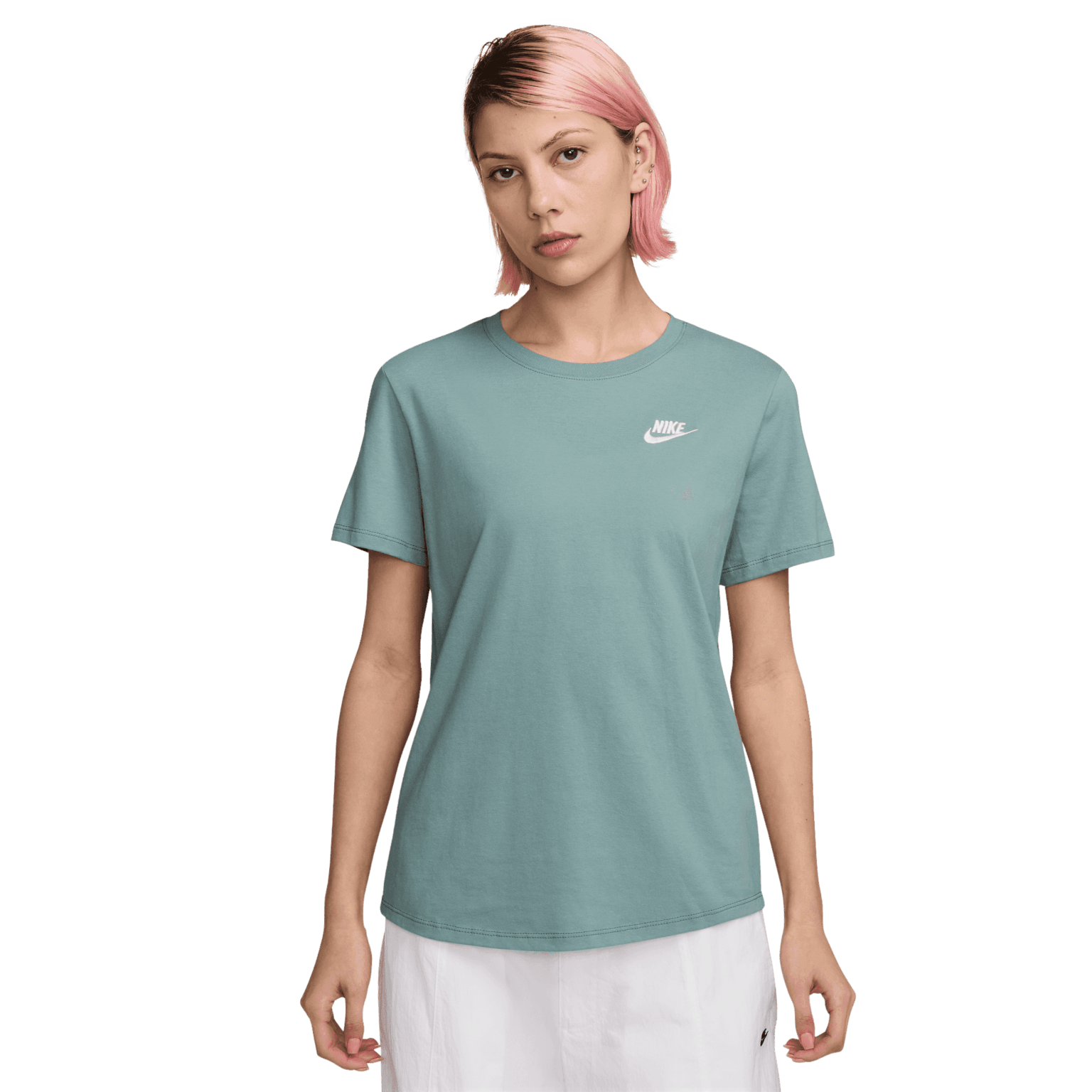 Футболка Nike Sportswear Club Essentials, женская футболка