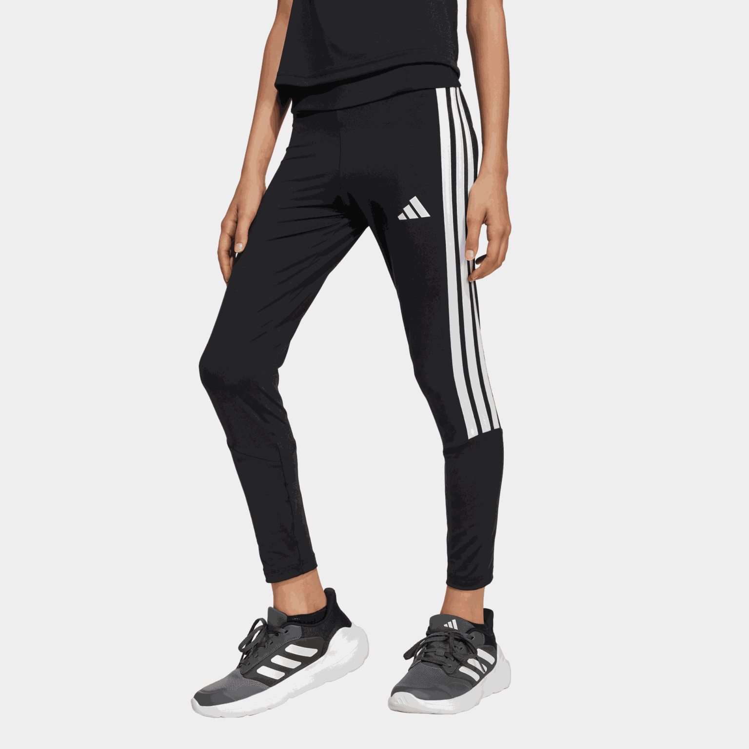 Train Essentials 3-Stripes Leggings, nuorten treenitrikoot - full image 1