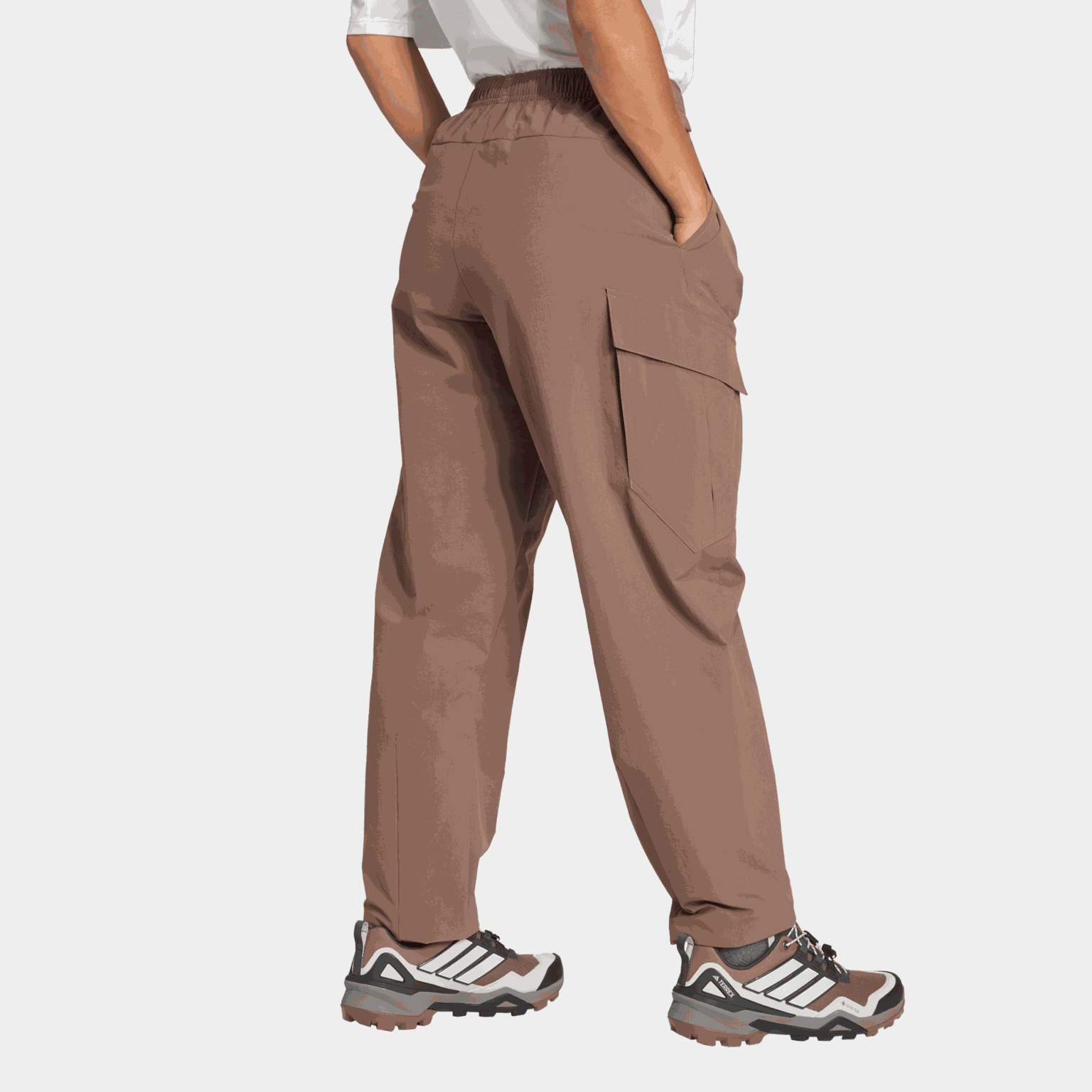 CARGO PANTS, Terrex Xploric Cargo Joggers, naisten vaellushousut - full image 2
