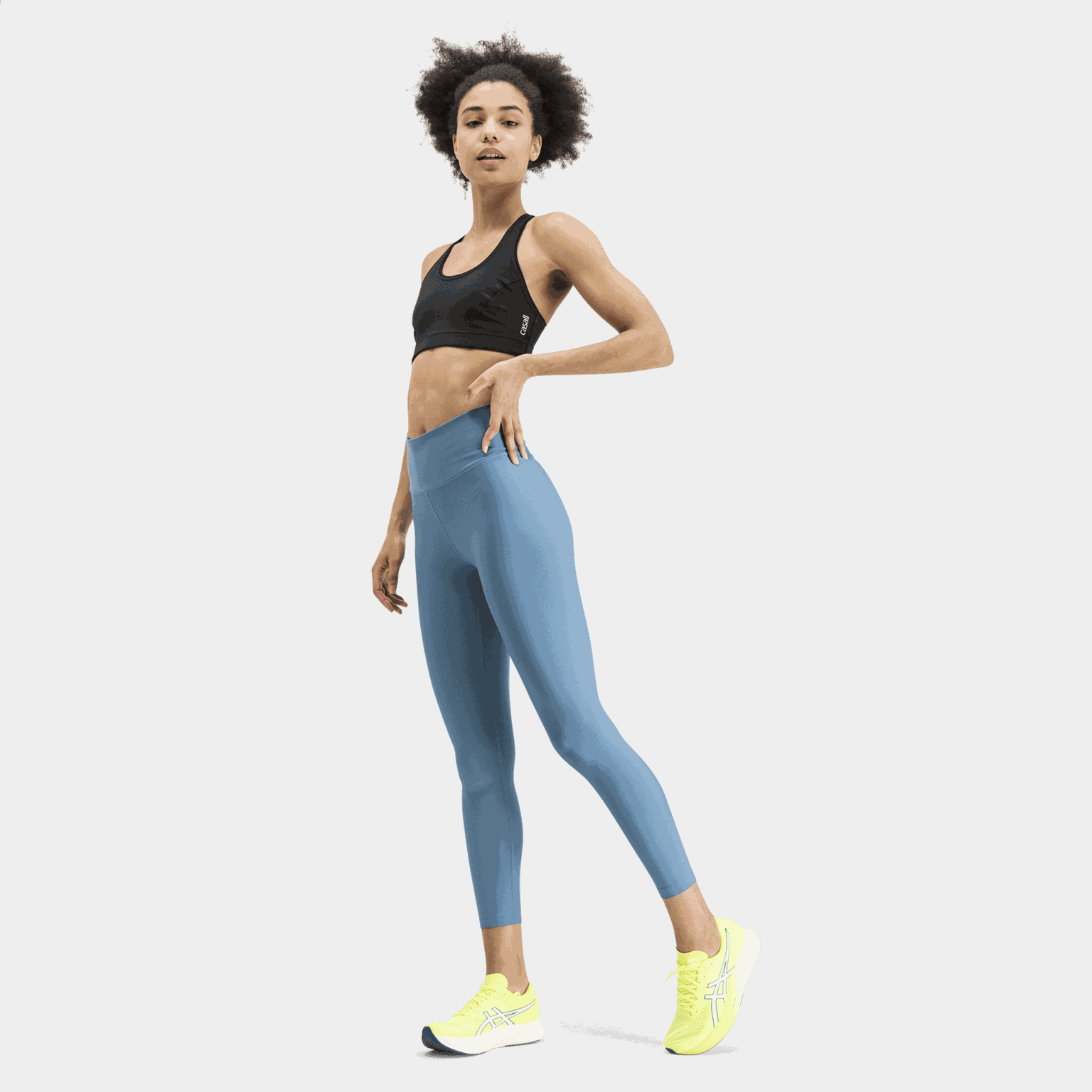 Iconic Sports Bra, urheiluliivit, naiset - full image 4