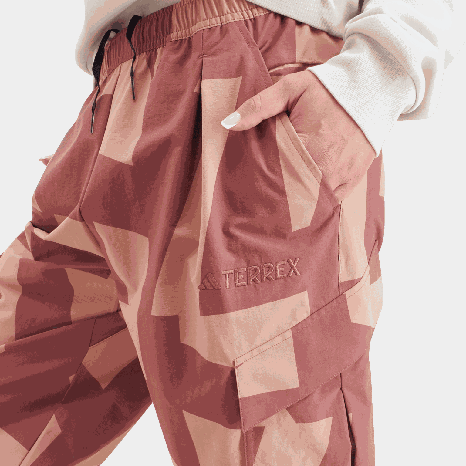Terrex Xploric Cargo Joggers, naisten vaellushousut - full image 3