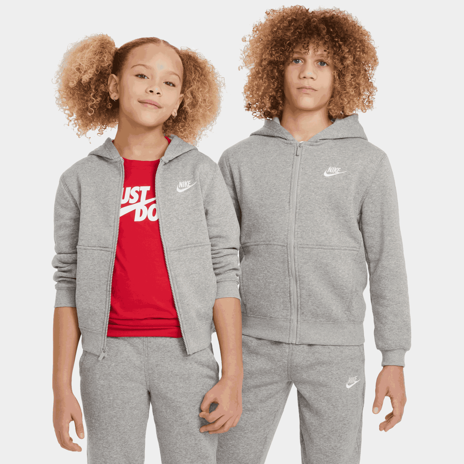 Sportswear Club Fleece, nuorten verryttelyasu - full image 3